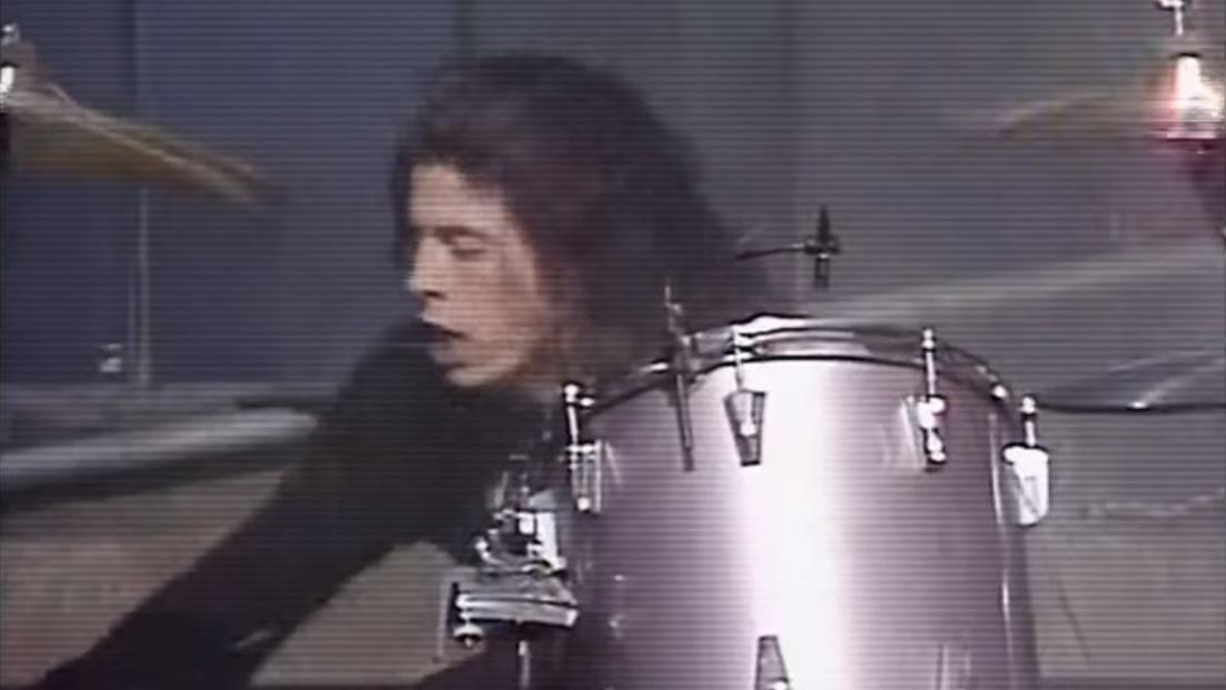 Nirvana: Dave Grohl racconta della disastrosa prima esibizione al Saturday Night Live. Guarda il video