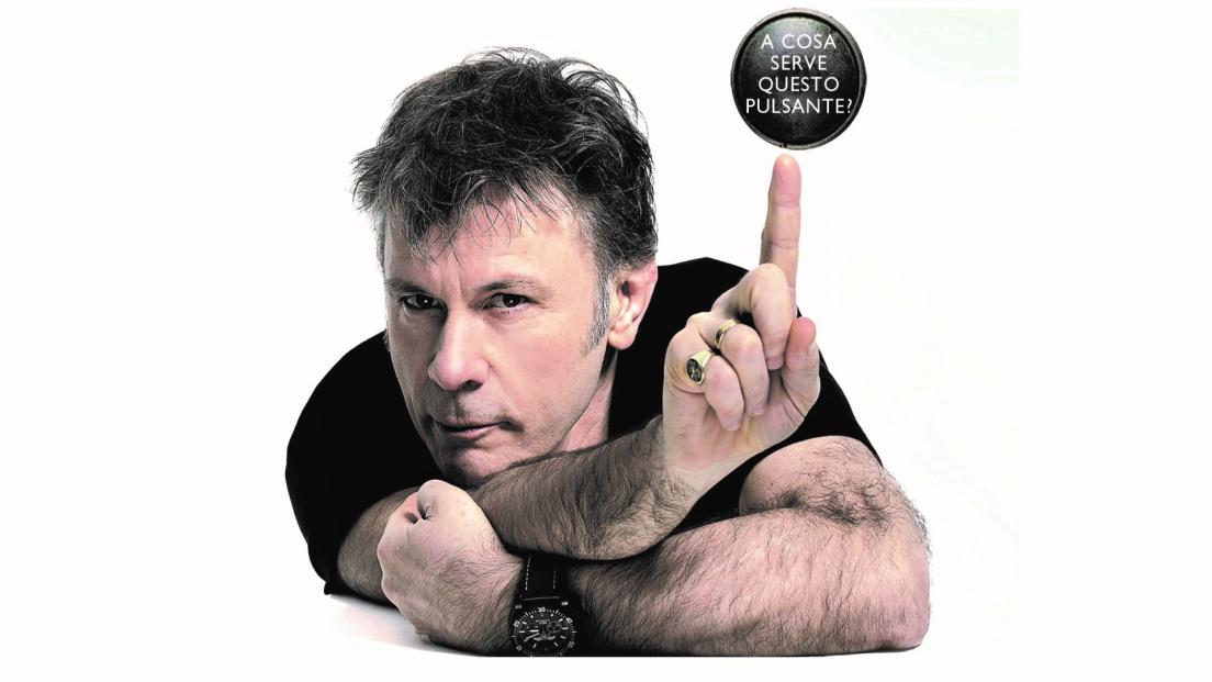 Iron Maiden: è uscita l'autobiografia di Bruce Dickinson "A cosa serve questo pulsante?". Tutte le info