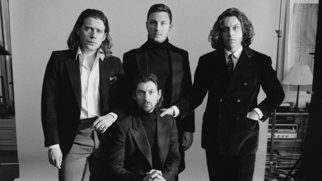 Arctic Monkeys: annunciato il nuovo album Tranquility Base Hotel & Casino. Guarda il video