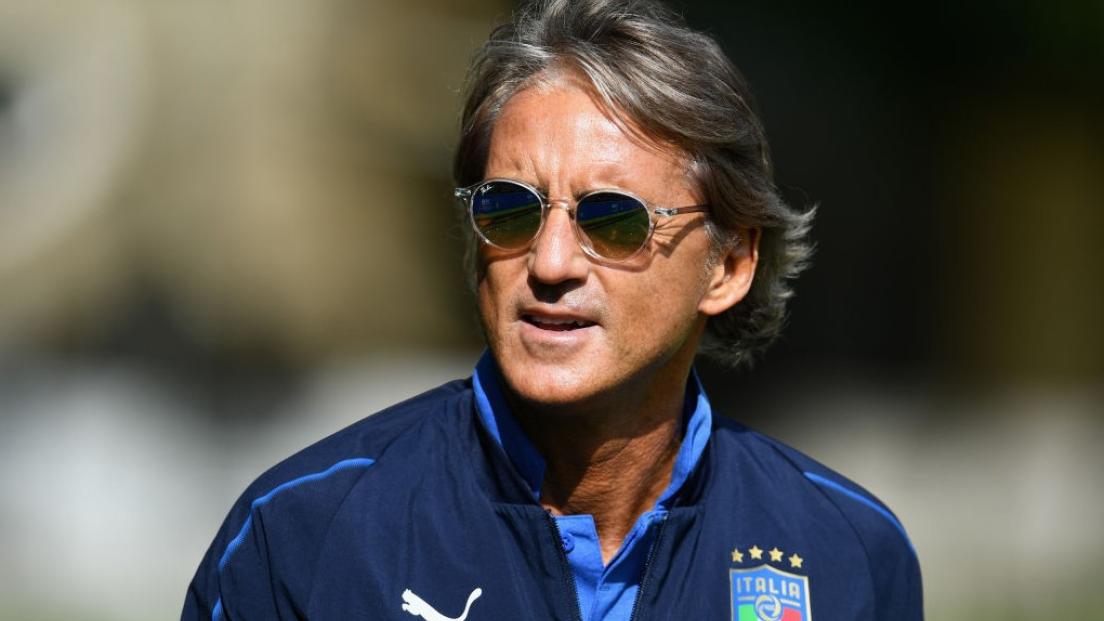 Nazionale di Mancini: il C.T fa allenare la squadra con una playlist decisamente rock. Dagli AC/DC ai Queen fino agli Stones e Van Halen
