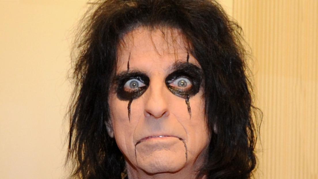 Regolamento: Alice Cooper - The Revenge of Alice Cooper