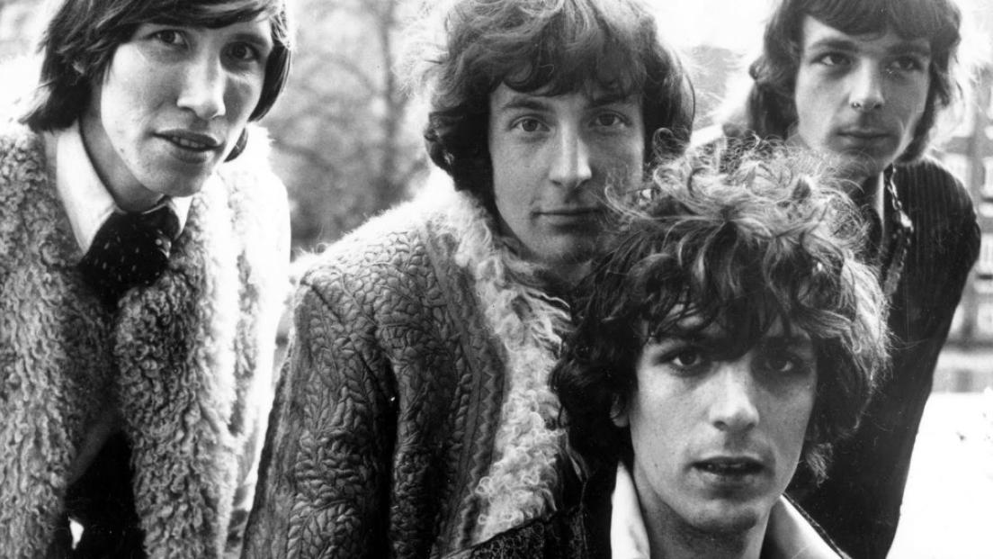 Pink Floyd, Nick Mason ricorda l'improvvisa visita in studio di Syd Barrett nel 1975: “Non l’avevo riconosciuto. È stato scioccante"