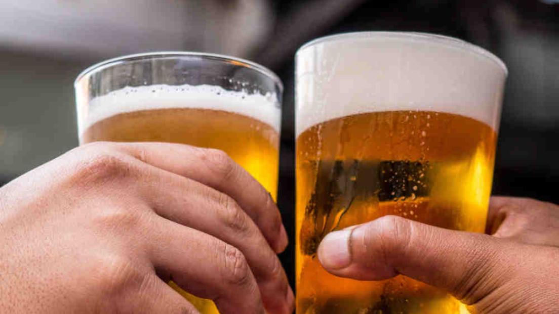 Coronavirus, a Milano i locali con servizio assistito al tavolo potranno essere aperti anche dopo le 18