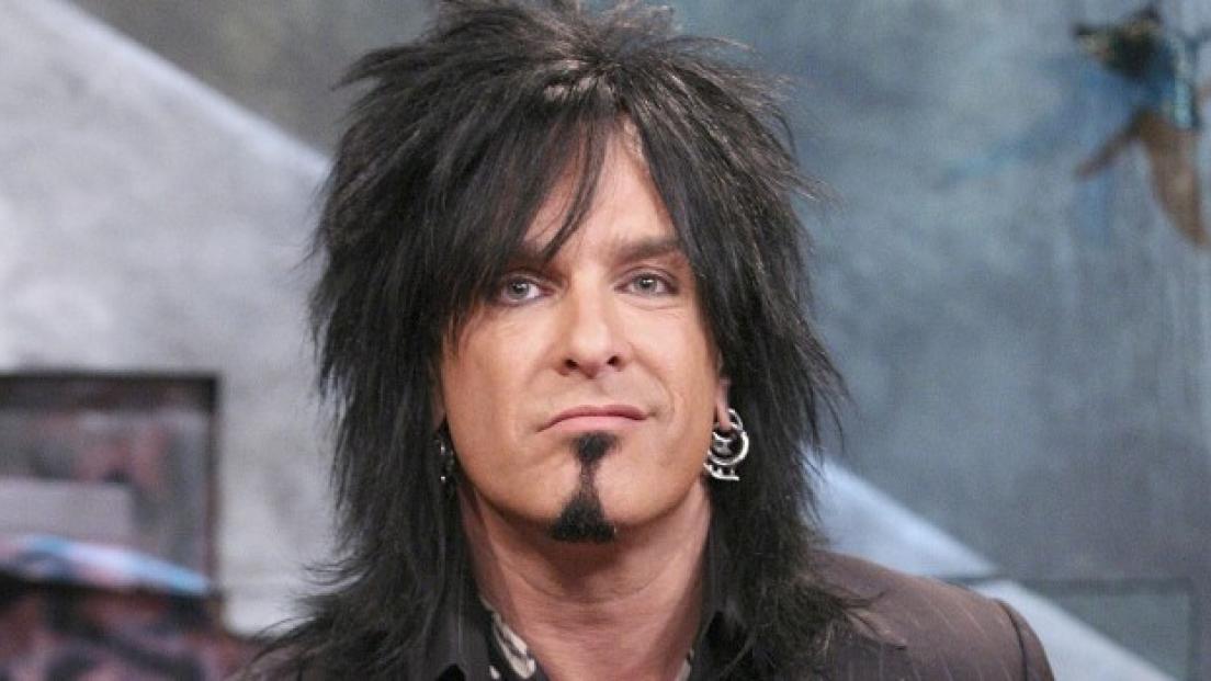 Mötley Crüe, Nikki Sixx: "i miei punti di riferimento sono Freddie Mercury, Elton John, Marc Bolan e David Bowie"