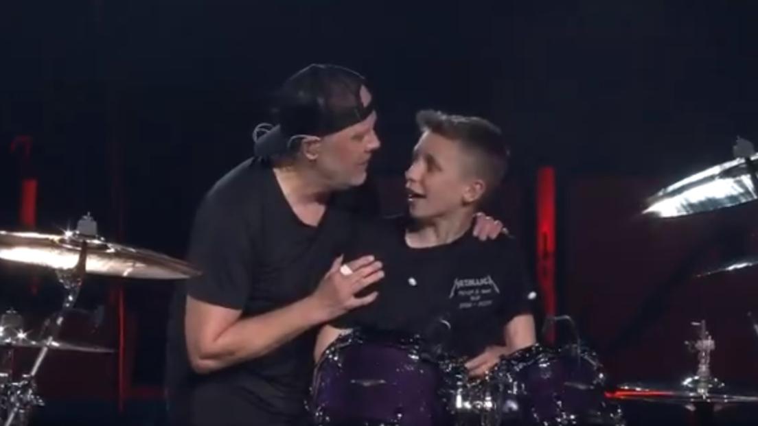 I Metallica regalano a un ragazzino di 13 anni un’esibizione con loro sul palco per festeggiare il suo compleanno! Guarda il video