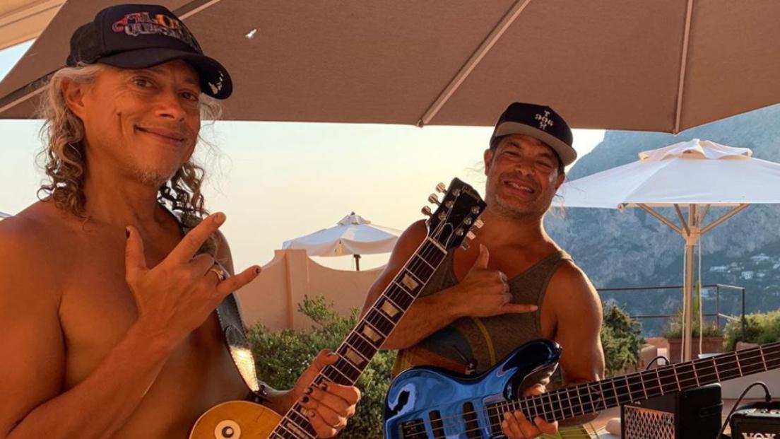 I Metallica in vacanza in Italia! Guarda le foto di Robert Trujillo e Kirk Hammett a Capri