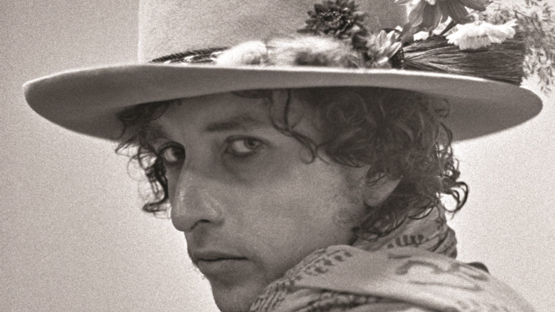 Un disco di Bob Dylan preso in prestito in biblioteca è stato restituito dopo 48 anni: “Sono in ritardo, mi dispiace” 