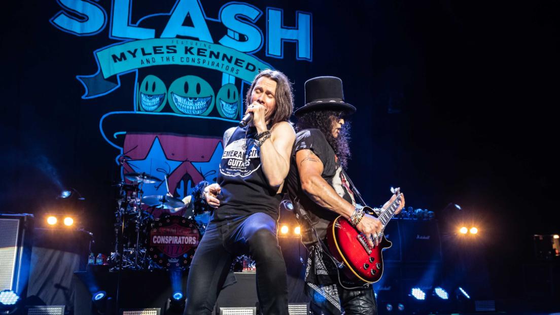 Slash: in arrivo "Living The Dream Tour", l'album live dedicato al tour 2019! Tutte le info