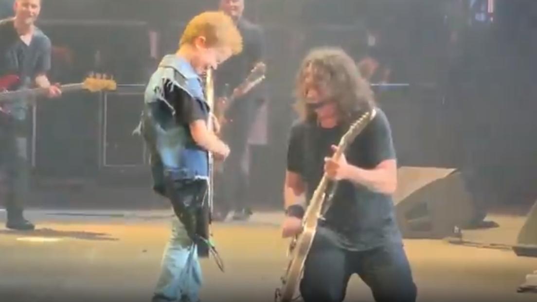 Foo Fighters, il figlio di 8 anni di Scott Ian degli Anthrax suona Everlong sul palco con la band! Guarda il video