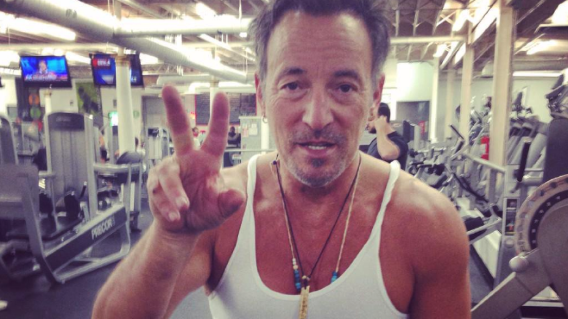 Bruce Springsteen si allena ogni giorno in una palestra low cost del New Jersey a 9,99$ al mese! Guarda le foto