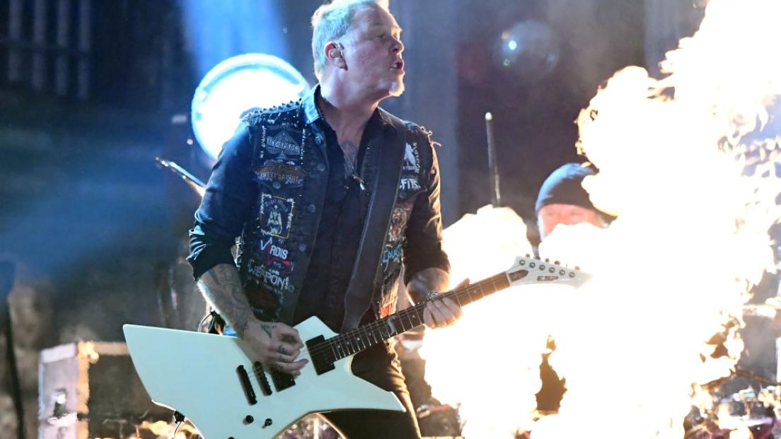 Metallica: ecco la storia della la notte in cui James Hetfield ‘prese’ fuoco