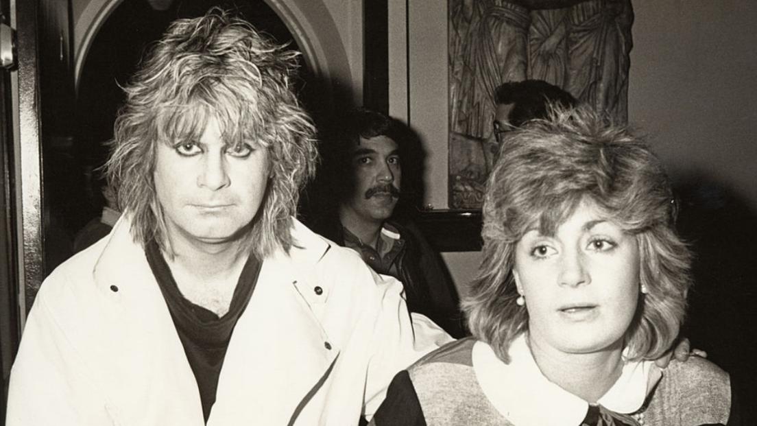 Ozzy Osbourne ricorda gli anni difficili: “Quando ho iniziato la mia carriera solista io e Sharon non avevamo un soldo”