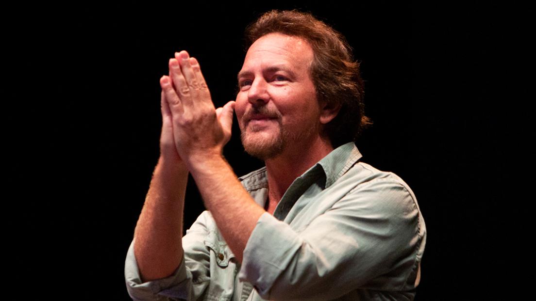 Eddie Vedder ha messo all'asta alcuni suoi strumenti per raccogliere fondi per i ragazzi diversamente abili