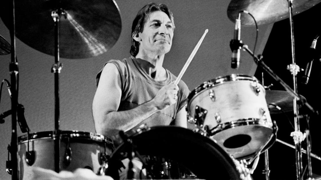 Charlie Watts: la guida per conoscere meglio il batterista dei Rolling Stones