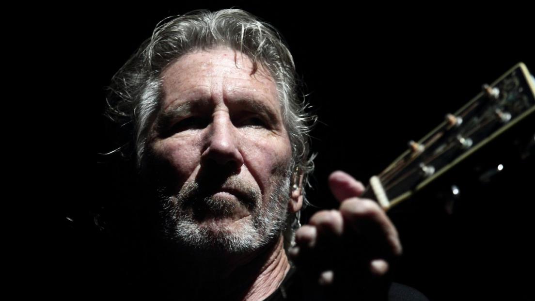 Roger Waters risponde ad una ragazza ucraina e prende posizione contro la guerra: “È l'azione di un criminale”. Guarda il video