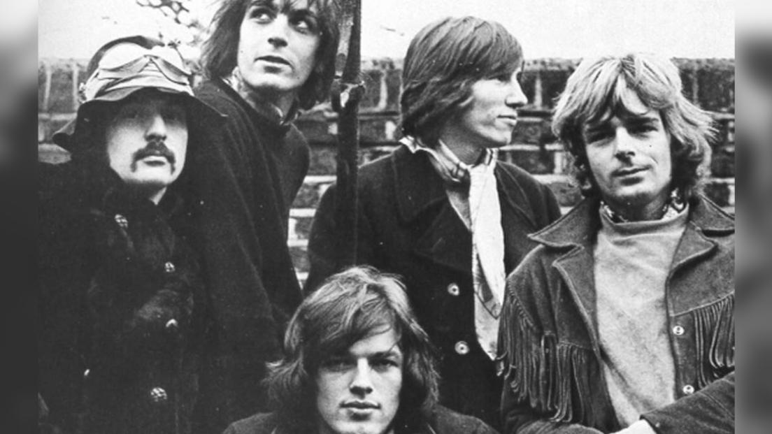 Pink Floyd, la storia del supereroe Marvel nascosto sulla copertina di un album
