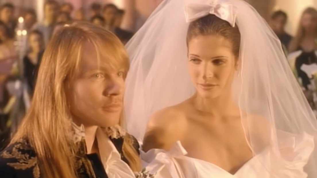 Guns N' Roses, pubblicata una nuova versione di November Rain dal nuovo "Use Your Illusion Box Set". Ascoltala qui