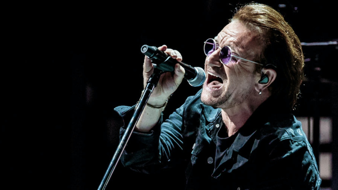 U2, Bono e la sua idea sul futuro del rock: "Le chitarre manderanno via le canzoni pop dalle classifiche"