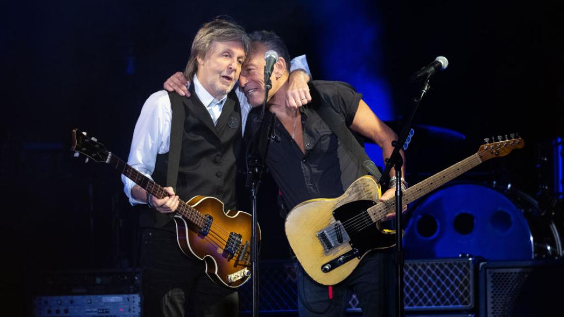 Paul McCartney: "Suonare con Bruce Springsteen mi ha ispirato a lavorare più duramente"