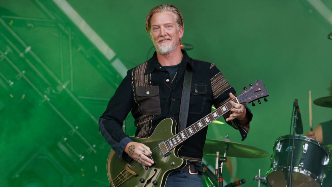 Queens Of The Stone Age, Josh Homme: "Non suonare dal vivo le proprie hit è una cosa un da str**zi"