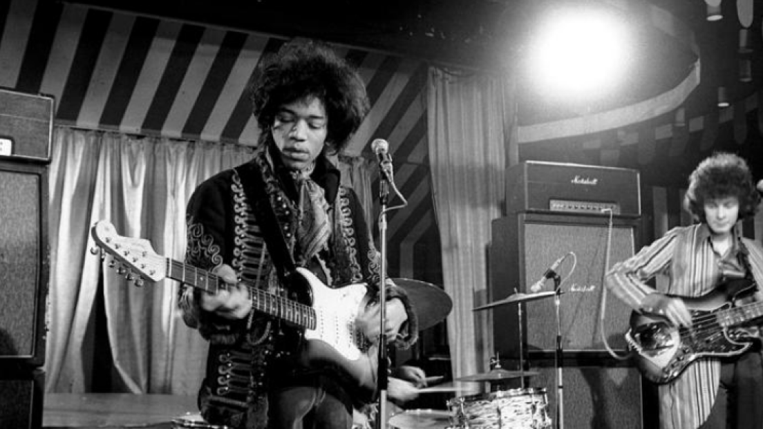 The Beatles, come Jimi Hendrix ispirò Paul McCartney a comprare la sua chitarra preferita di sempre