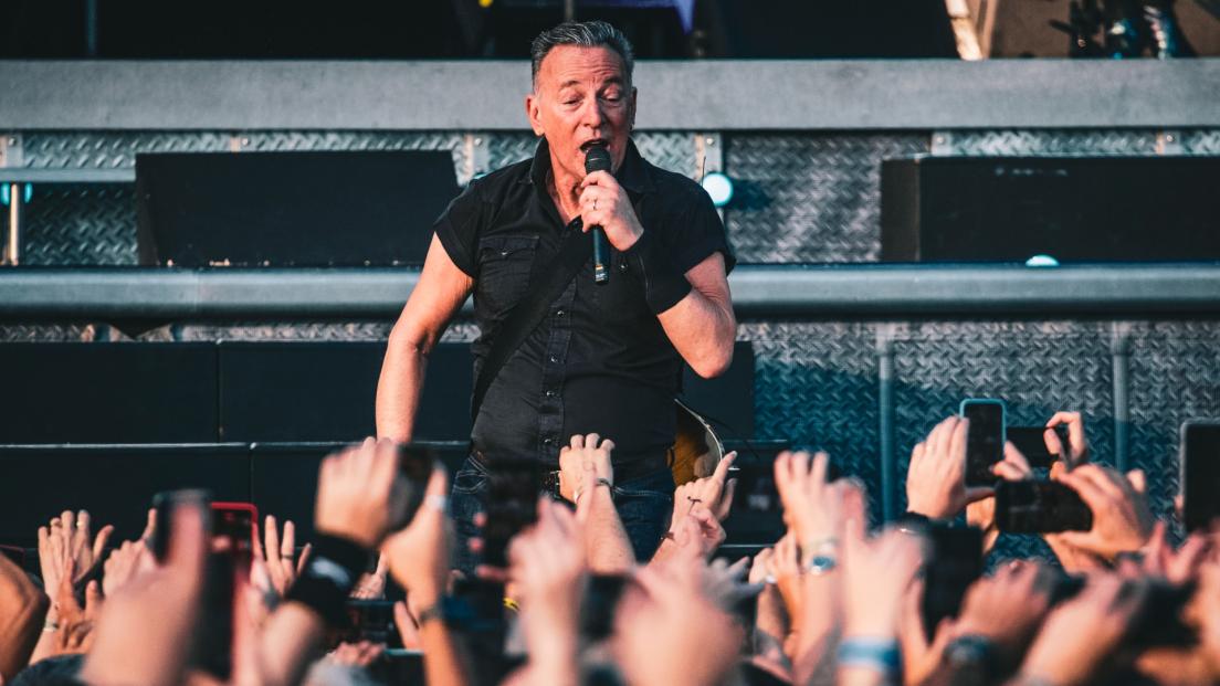 Bruce Springsteen sta ancora male. Rinviati tutti i concerti al 2024
