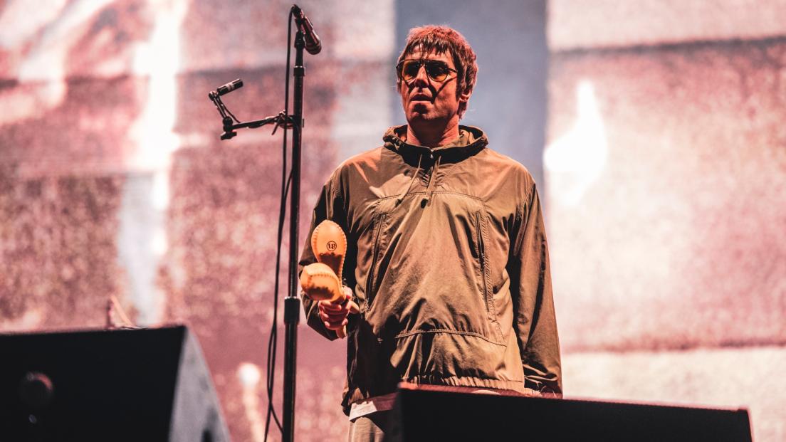 Liam Gallagher ha annunciato il tour per i 30 anni di "Definitely Maybe” degli Oasis. Tutti i dettagli