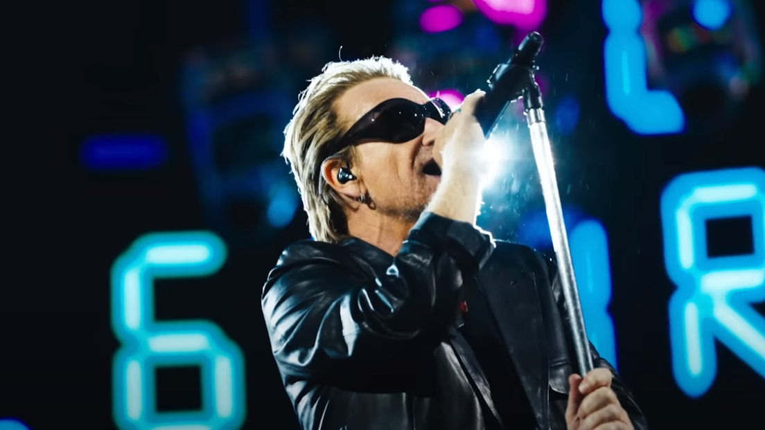U2, pubblicato il video ufficiale di The Fly live allo Sphere di Las Vegas. Guardalo qui 