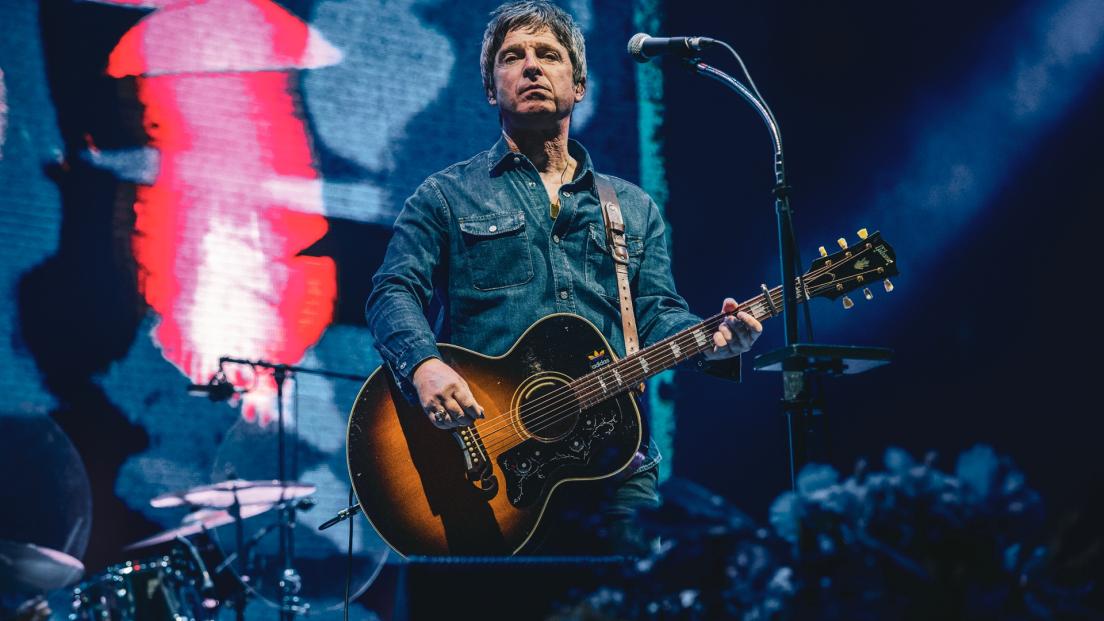 Noel Gallagher è tornato in studio, registrerà un intero album in acustico: "Lo faccio per i fan"