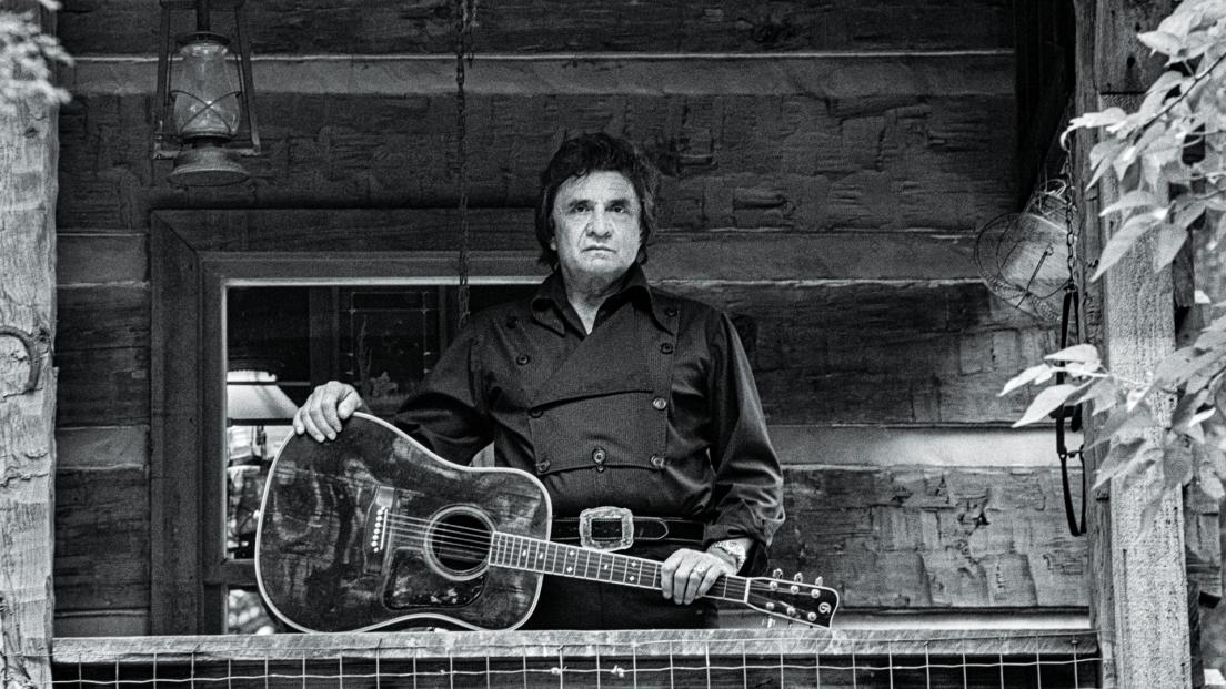 Johnny Cash: annunciato il nuovo album postumo di inediti "Songwriter". Ascolta qui il singolo Well Alright