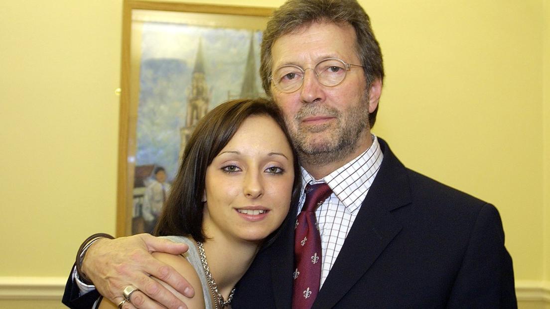 Eric Clapton, la figlia Ruth: "Le persone vogliono uscire con me solo perché sono figlia di mio padre"