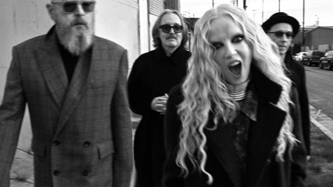 Garbage, Shirley Manson contro un tabloid britannico: "ho quasi sessant'anni, non posso essere uguale a quando ne avevo venti!"