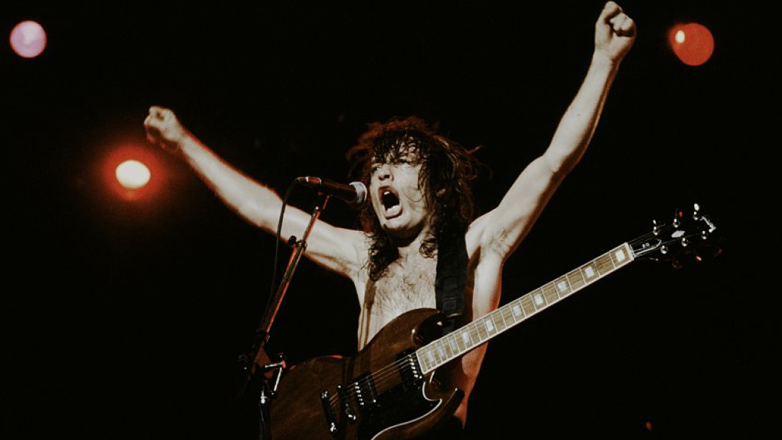 AC/DC, Angus Young: "Se abbiamo sfondato in America è stato per merito dei KISS. Sono stati gli unici a non avere paura di noi"