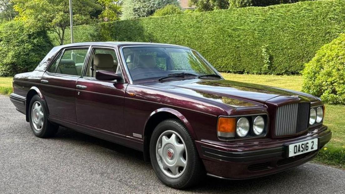 Oasis, la Bentley appartenuta a Noel Gallagher è stata messa in vendita per 1,2 milioni di sterline. Guarda l'annuncio