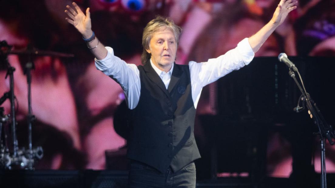 The Beatles, Paul McCartney ha suonato “Help” per la prima volta in 35 anni. Guarda il video
