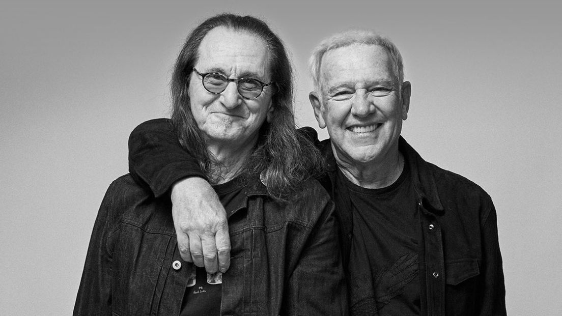 Rush, Geddy Lee parla della reunion della band con la nuova batterista Anika Nilles: “Ha dovuto entrare nella mente di Neil Peart”