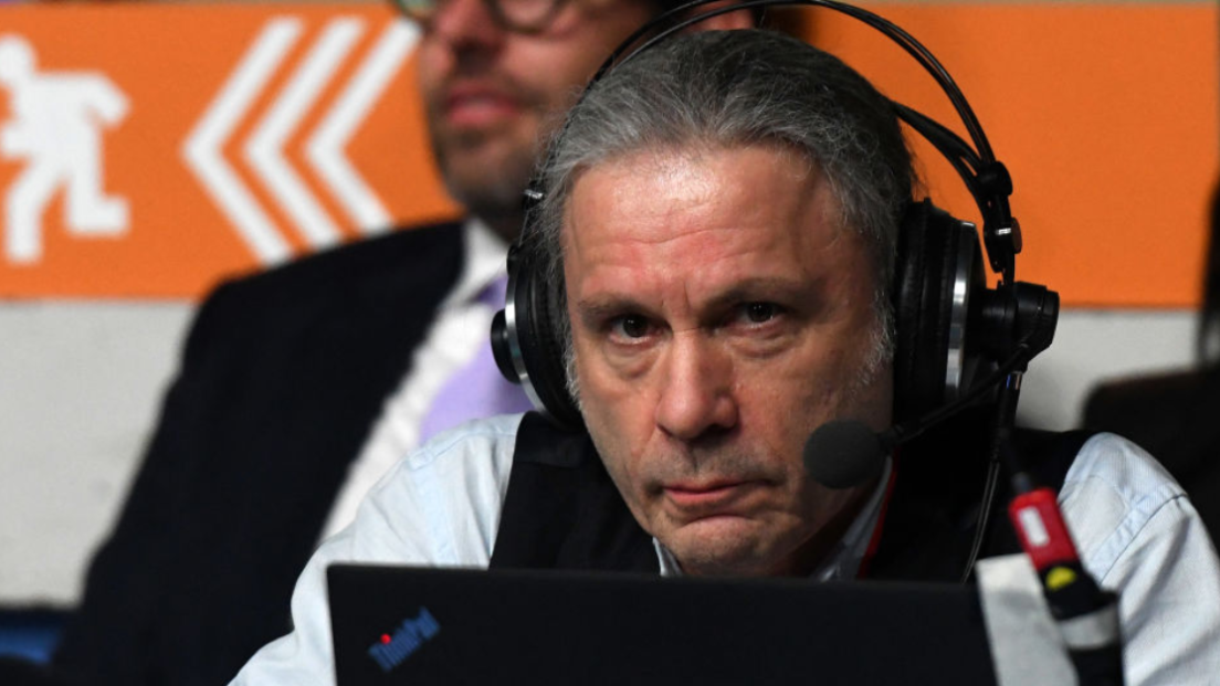 Iron Maiden, Bruce Dickinson ha fatto da commentatore ai campionati di scherma a Torino! Guarda i video