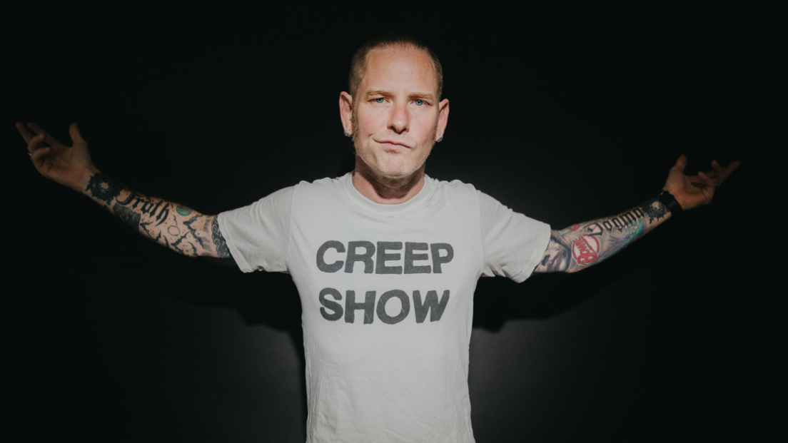 Corey Taylor annuncia il suo primo album solista e pubblica i primi estratti CMF Must Be Stopped e Black Eyes Blues