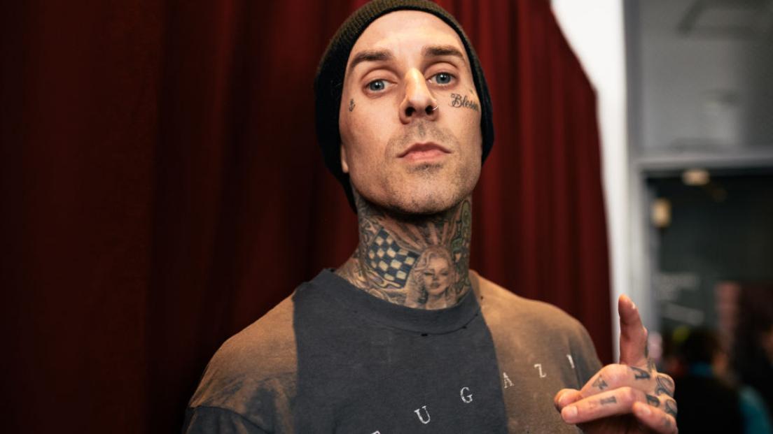Blink-182, Travis Barker: la causa del ricovero d'urgenza potrebbe essere una pancreatite