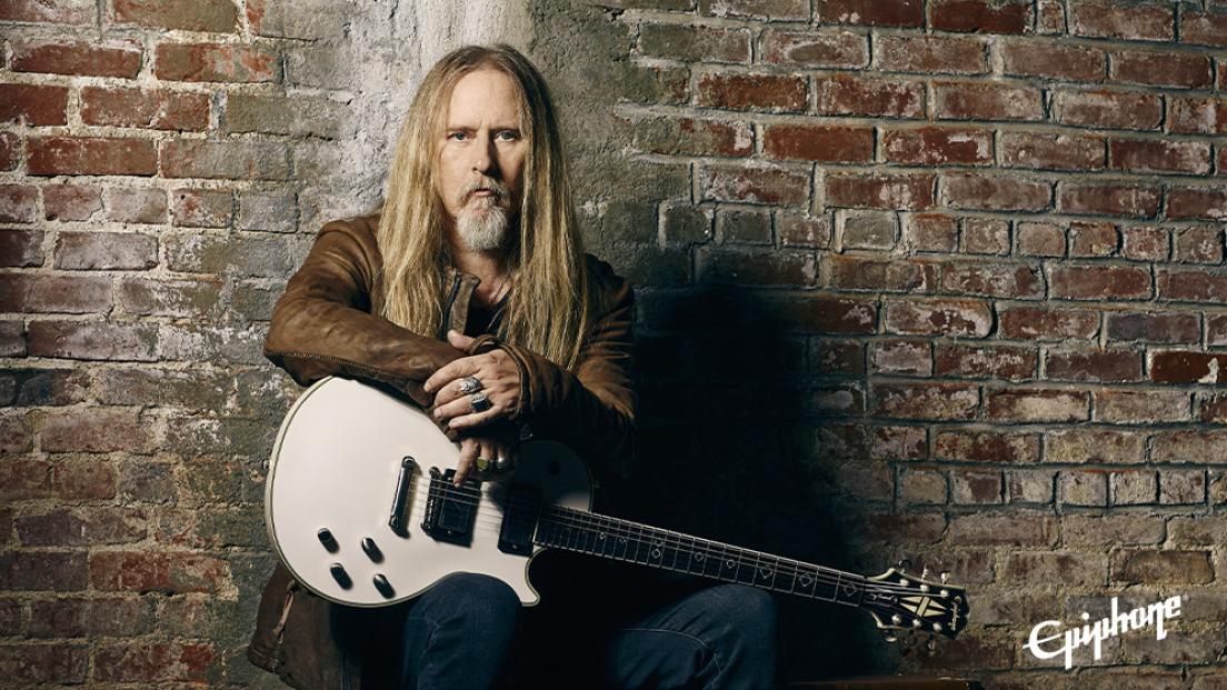 Jerry Cantrell: vinci la sua chitarra autografata. Scopri come partecipare 