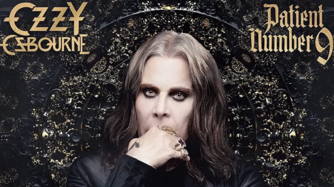 Ozzy Osbourne, un gonfiabile gigante è stato installato davanti all'ingresso del Comic-Con di San Diego. Guarda le foto