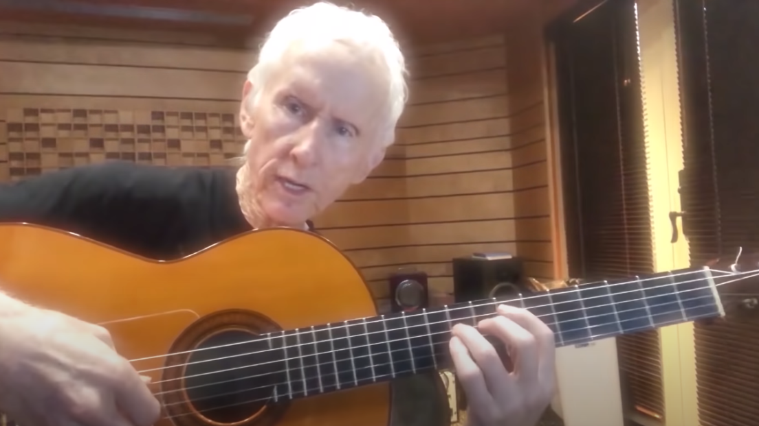 The Doors, Robby Krieger insegna a suonare "Spanish Caravan" per i fan in quarantena. Guarda qui il tutorial