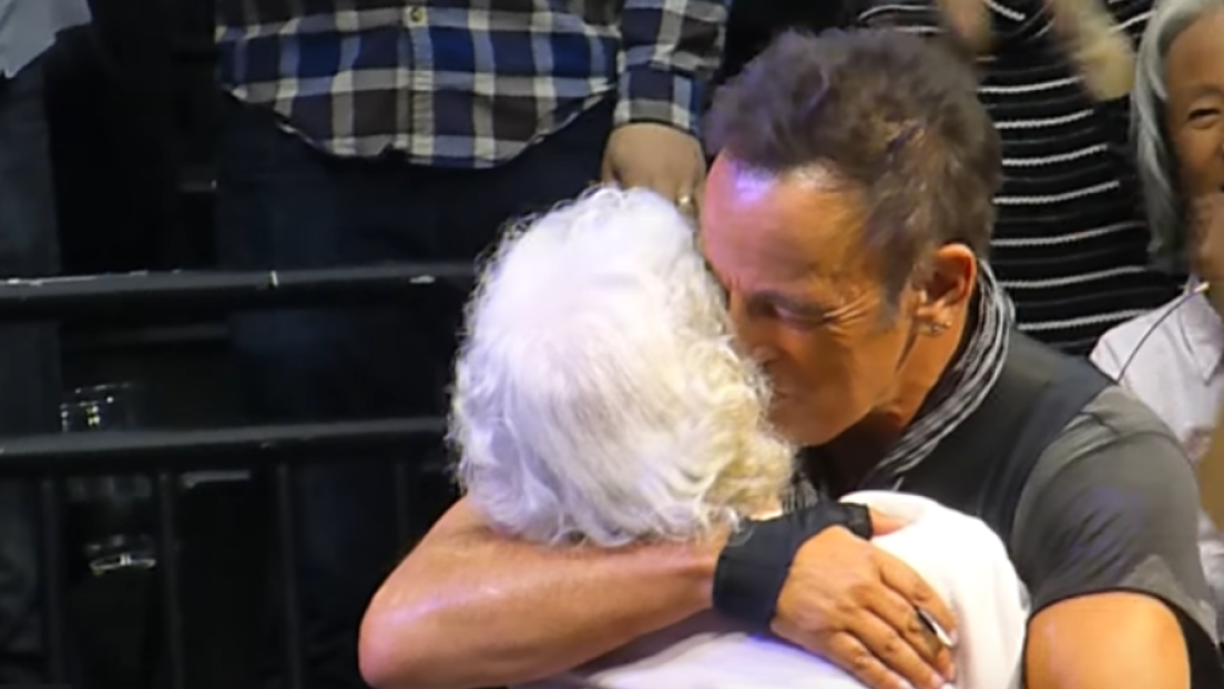 Bruce Springsteen: addio Jeanne Heintz, la fan 95enne del Boss! La storia di una amicizia