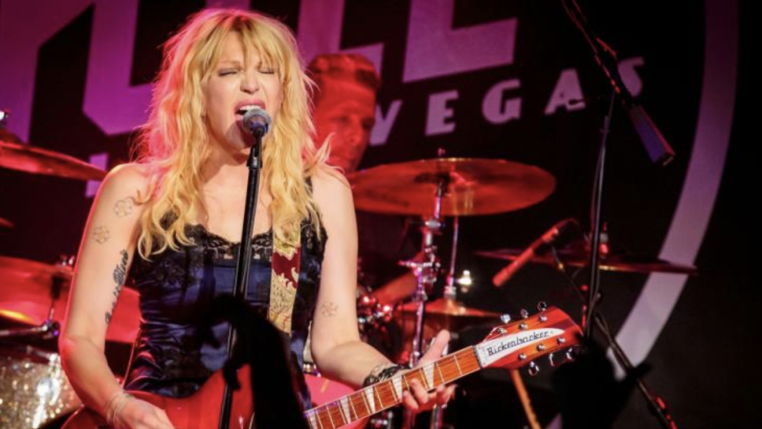 Courtney Love: "Non ci sarà mai una reunion delle Hole. Fatevene una ragione"!