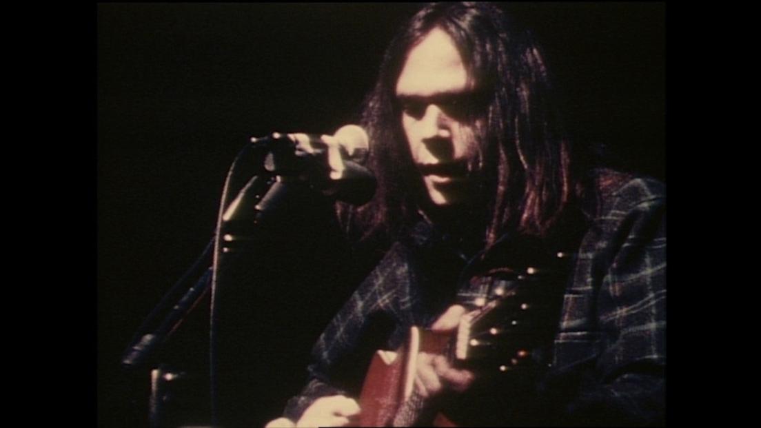 Neil Young, il giorno in cui scrisse l'assolo "più facile nella storia del rock". Ecco perché