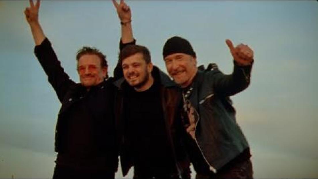 Bono e The Edge hanno pubblicato l'inno ufficiale degli Europei di Calcio. Ascolta qui "We Are the People"
