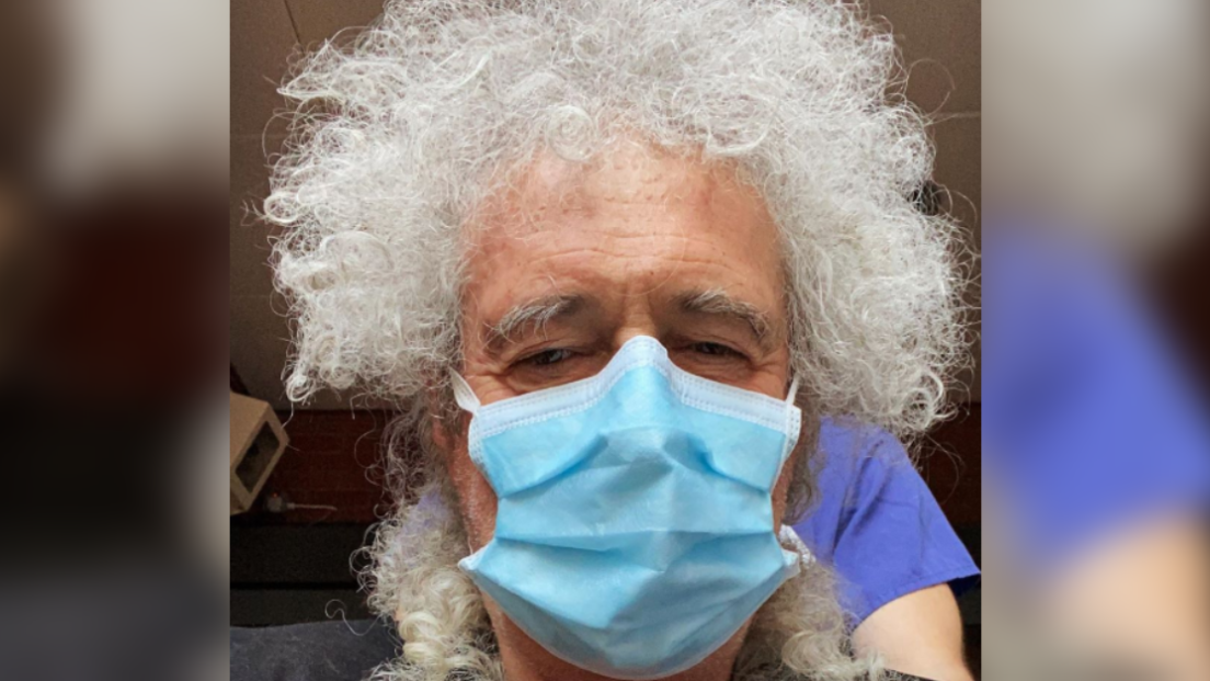 Queen, Brian May in ospedale. Si è infortunato mentre faceva giardinaggio: "non potrò camminare per un bel po' di tempo"