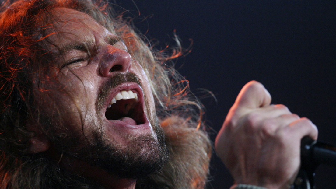 Pearl Jam, Eddie Vedder: "dopo la tragedia di Roskilde abbiamo pensato di non fare più concerti"