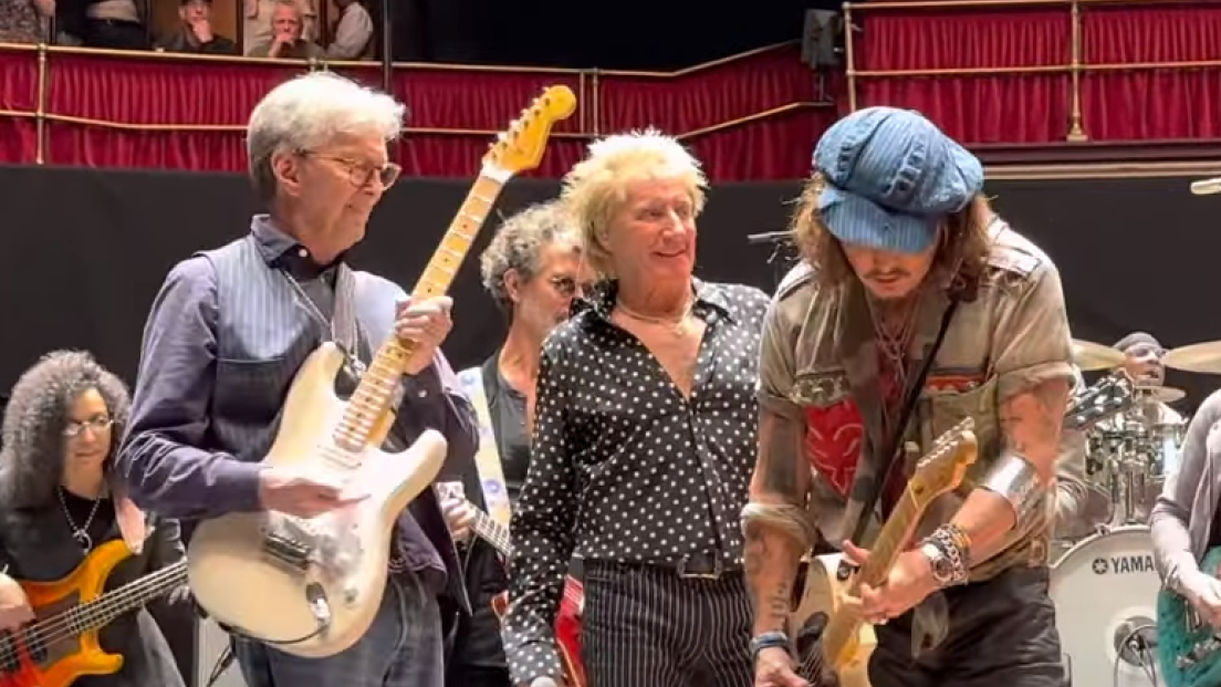 Eric Clapton, Johnny Depp e Kirk Hammett protagonisti al concerto tributo per Jeff Beck. Guarda i video