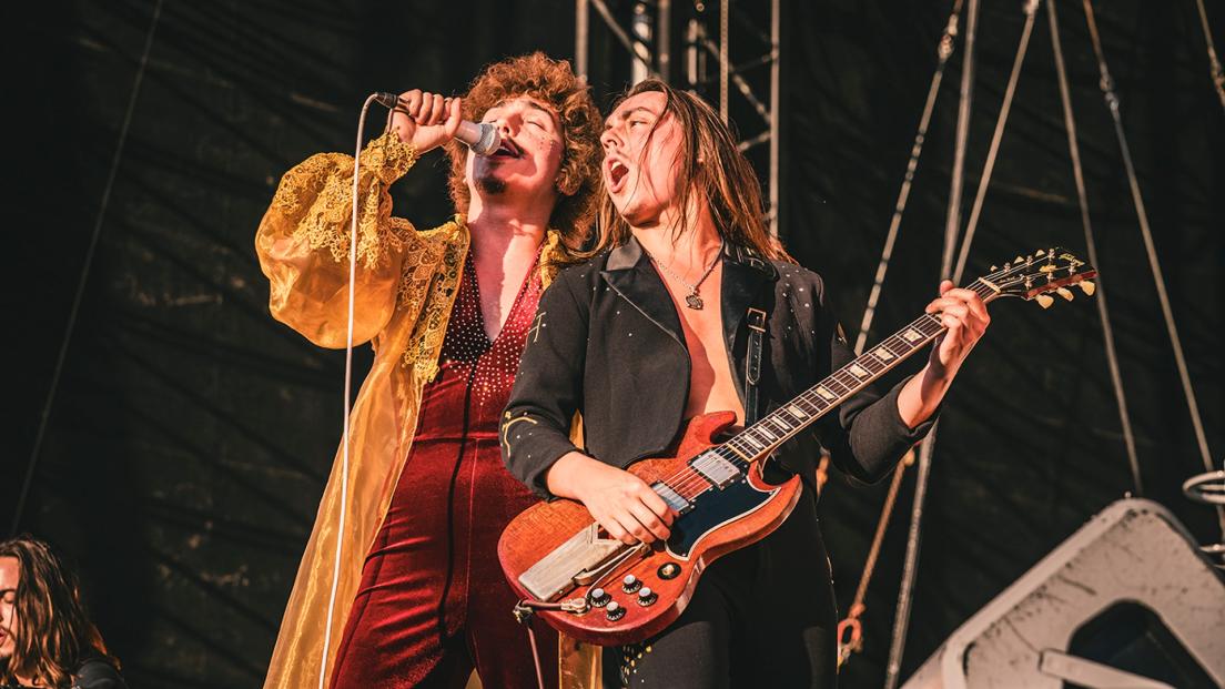 I Greta Van Fleet hanno pubblicato un'anticipazione del nuovo inedito "Starcatcher". Ascoltalo qui e guarda il video